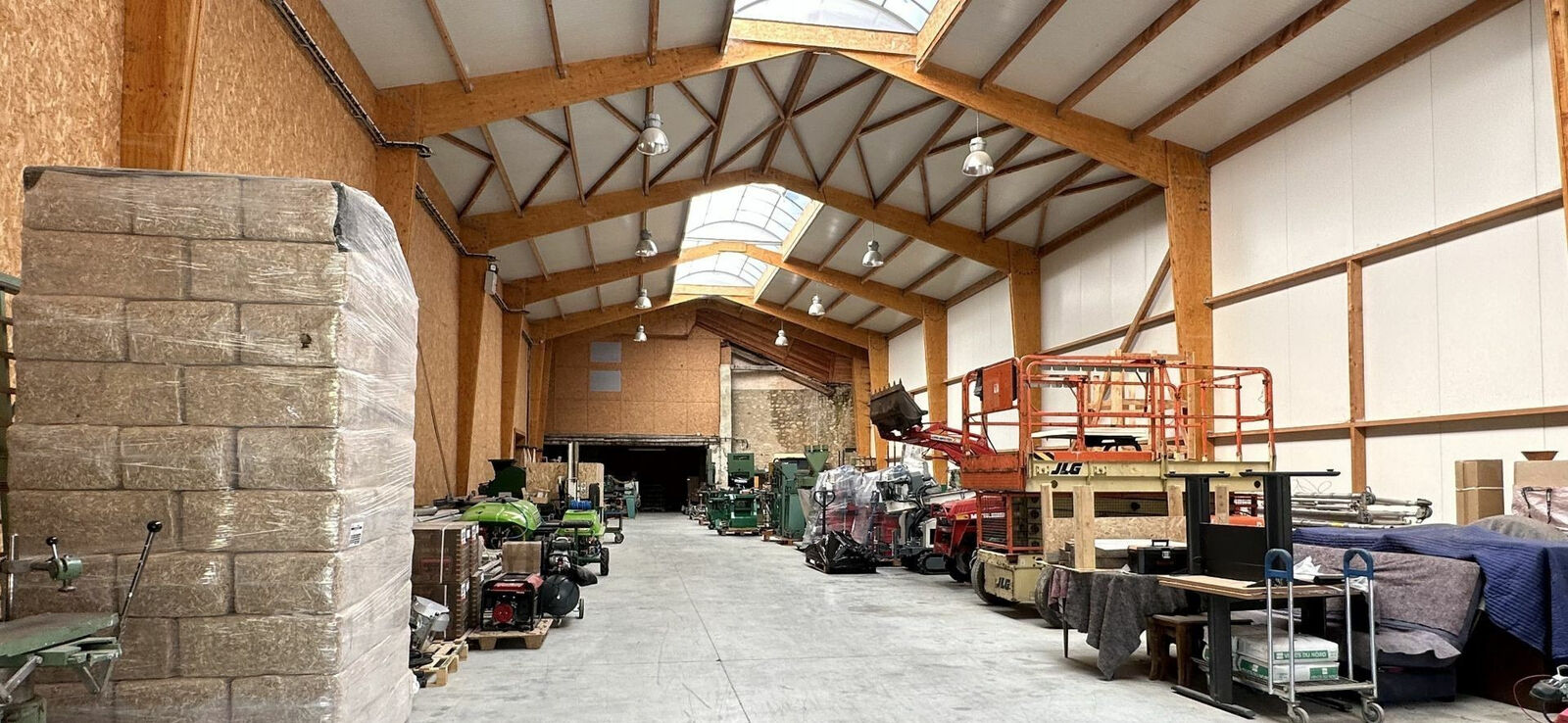 Corps de Ferme  - Ysbc7f9l