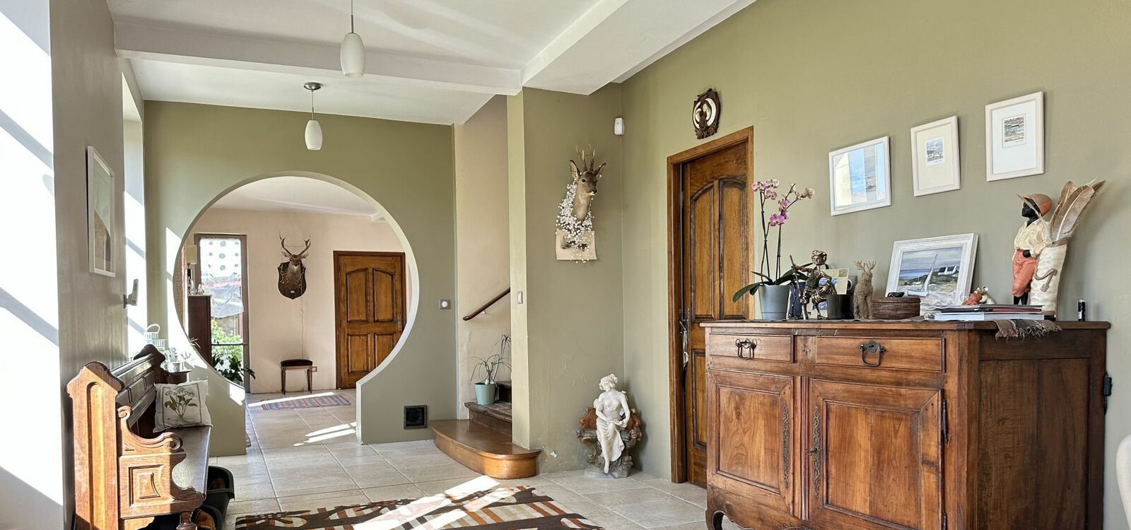 Corps de Ferme  - Ujbrinlh