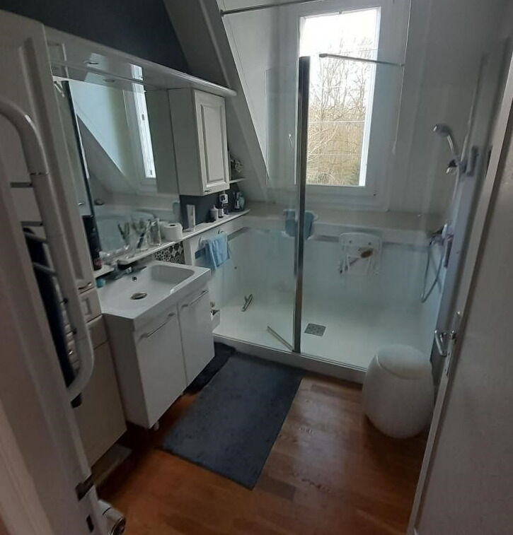 Maison d'architecte  165 m²   - 3q3lpiri