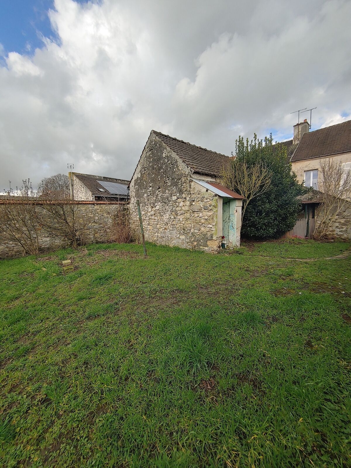 Maison et  verdure - 8  57 rue francois du jardin