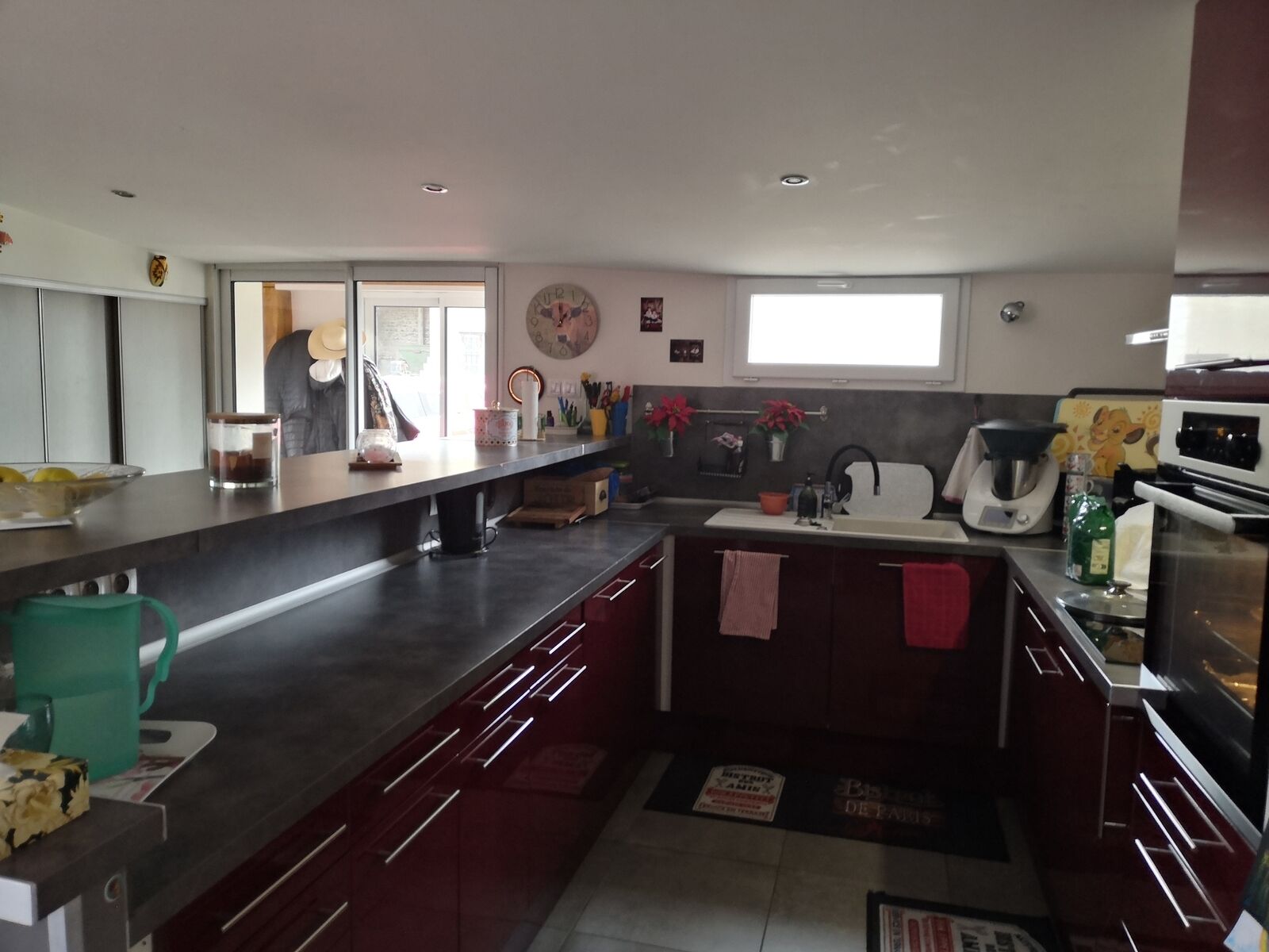 Ferme Château, dépendances et maison individuelle rénovée - Img 20240309 130019