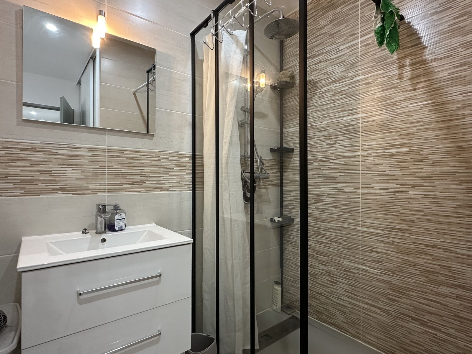 Maison récente de plain-pied à Narbonne - Img 4817