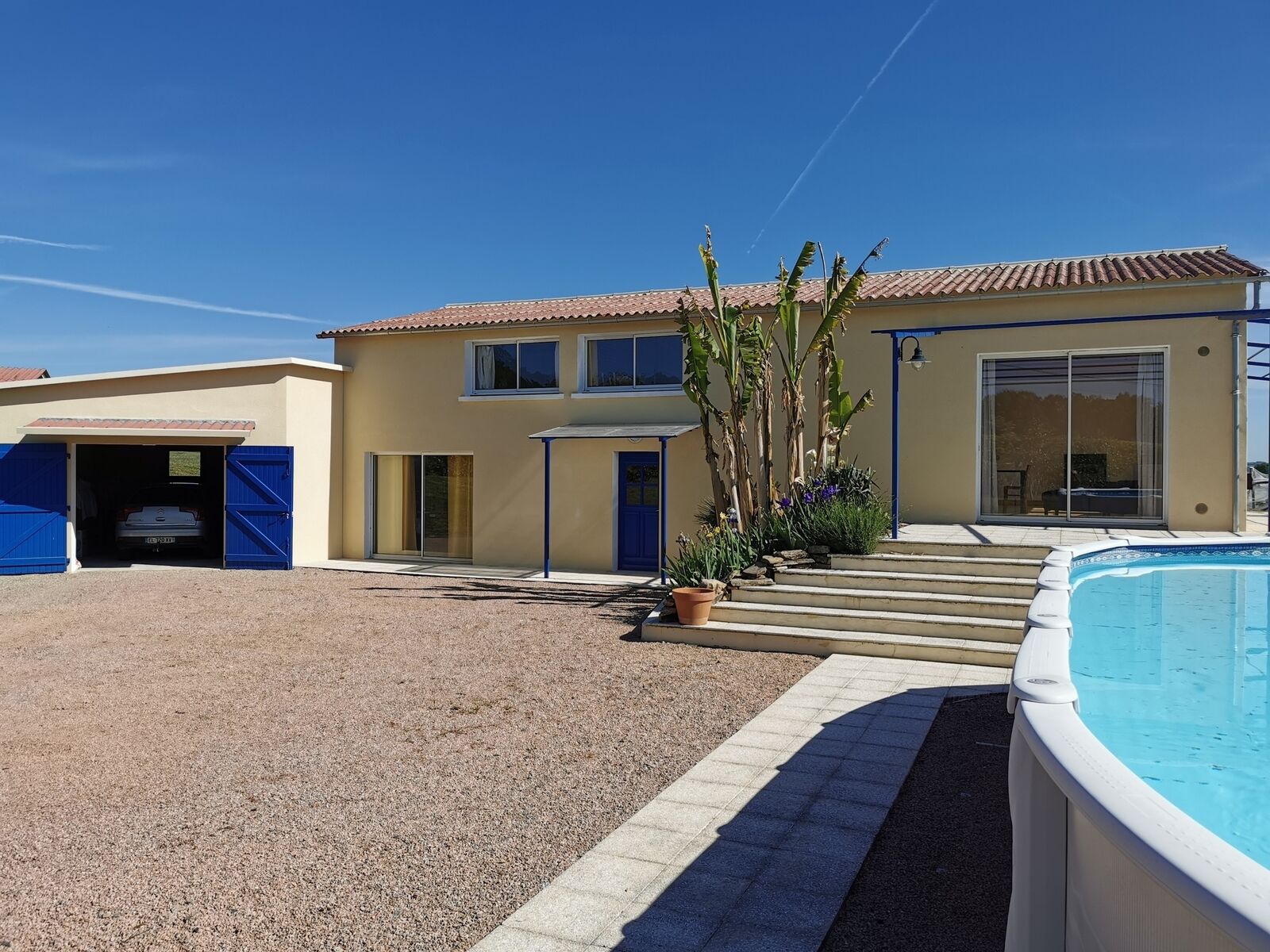 Propriété Familiale : 2 maisons, 19 ha hangar, grange; typé équin. - 1