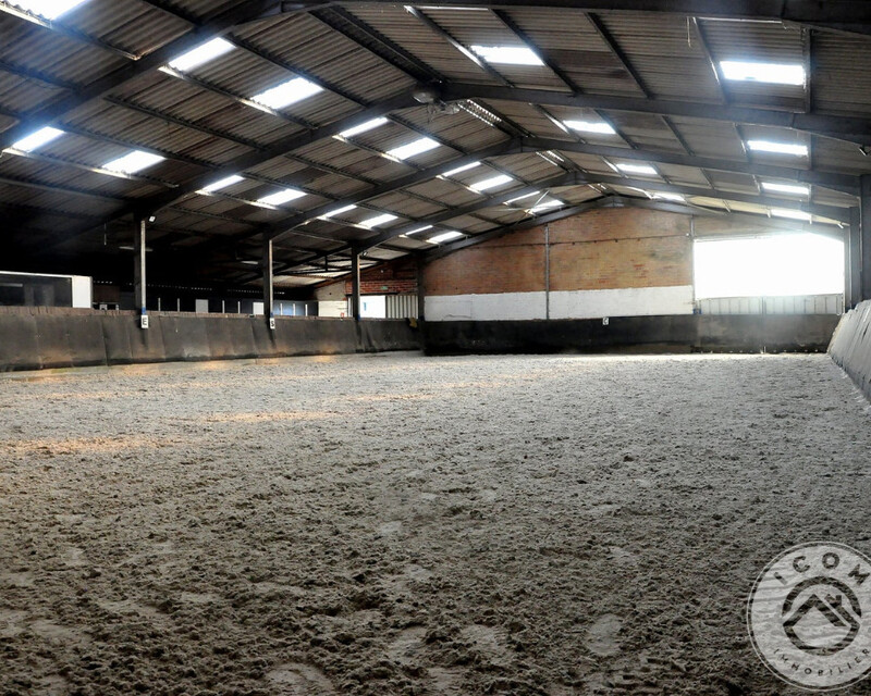 Maison T4 de 180 m2 avec dépendances et centre équestre - 14