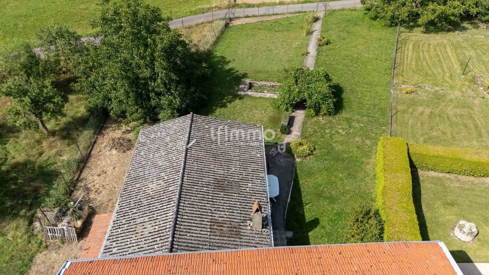 Grande Maison Familiale, avec Dépendances, en Pleine Campagne. - 13 août 2025-1554dji 20250813155433 0172 d