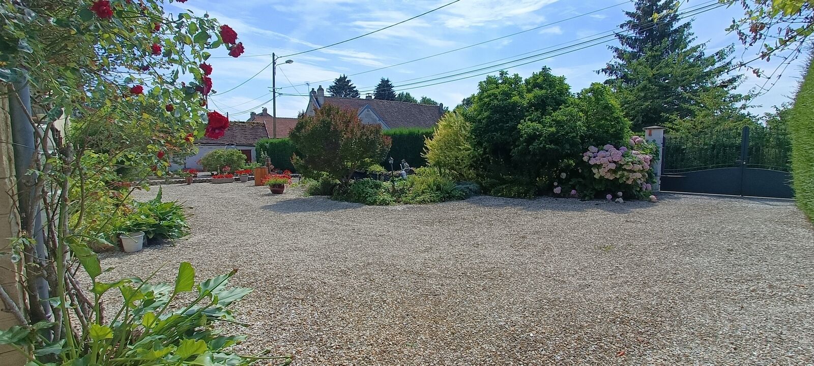 Maison longère indépendante avec dépendances - Img20240718154556