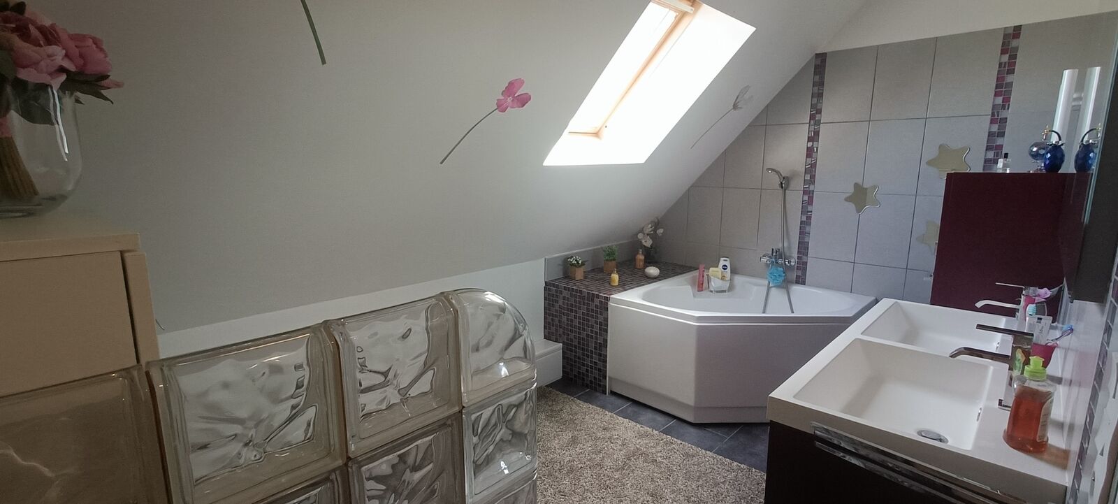 Maison longère indépendante avec dépendances - Img20240718160846