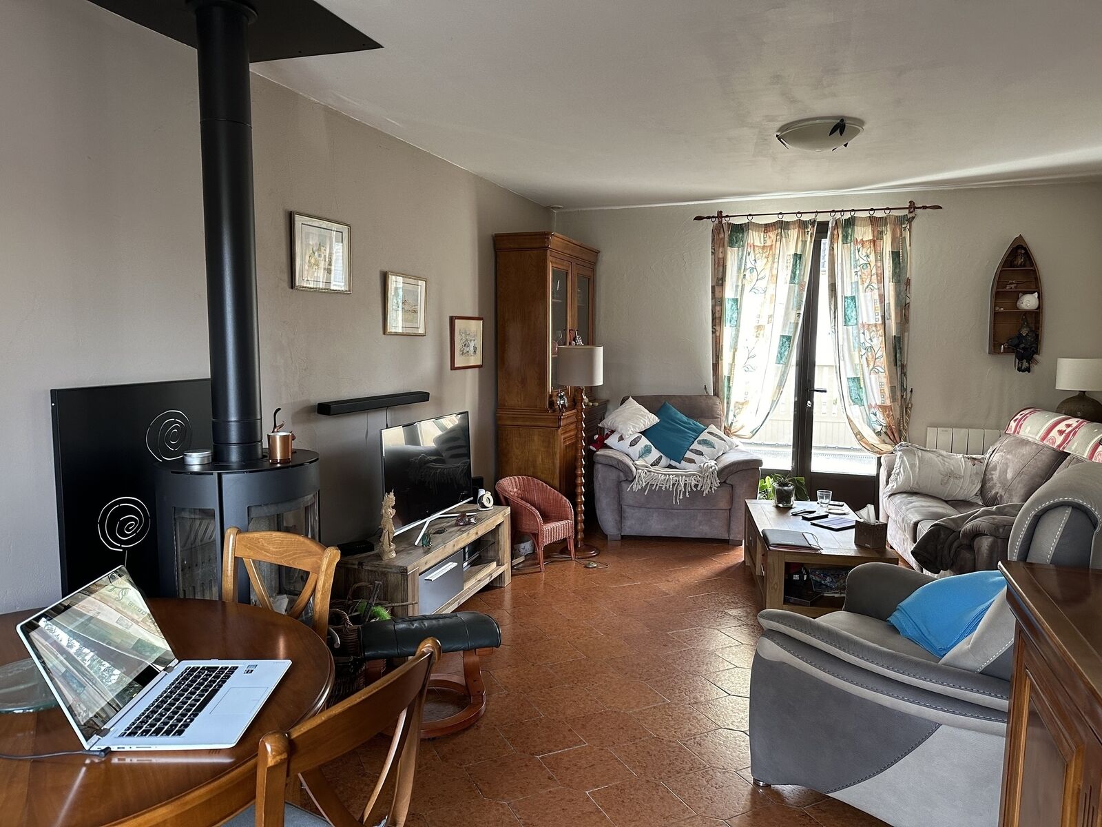 Proche de tout - Img 8148