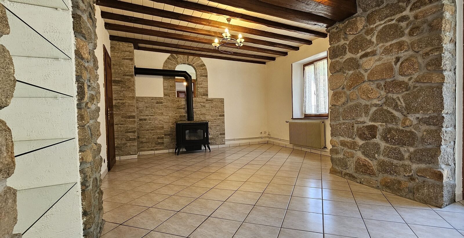 Appartement 3 pièces – 75m² - Salon - rdc