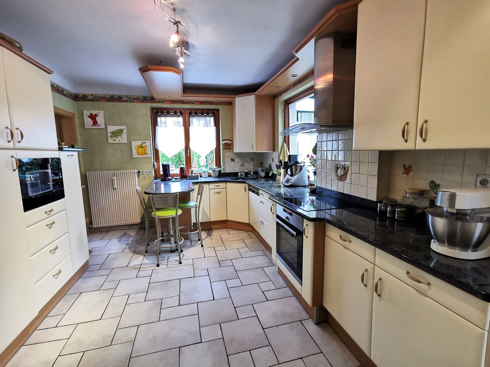 Appartement duplex de 5 pièces et 126m² - Cuisine - etage