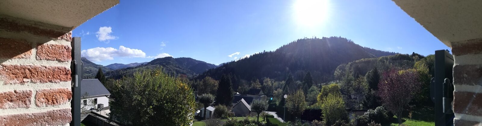 Maison fin 19e entièrement restaurée - Belle vue des chambres 2 et 3