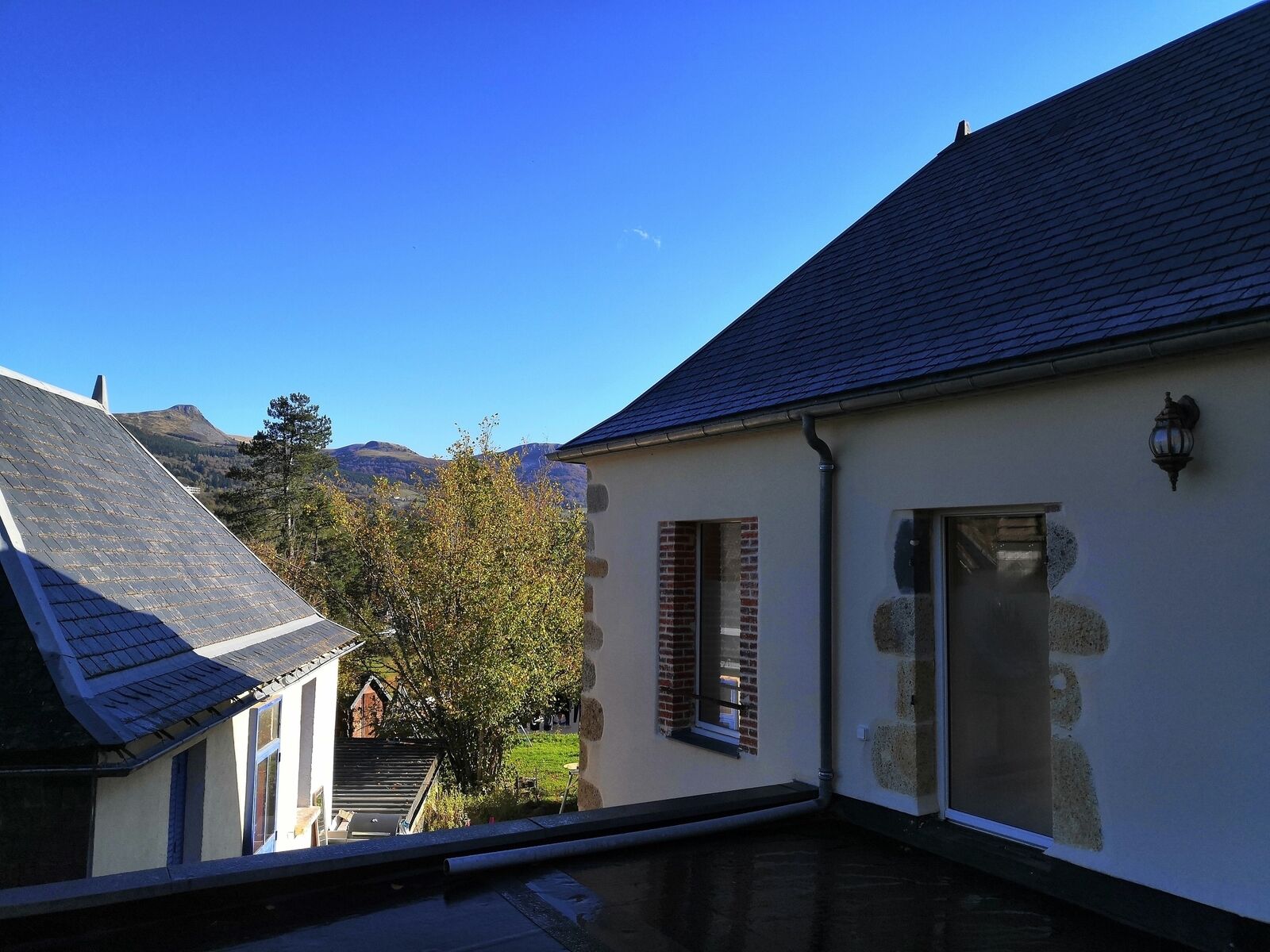 Maison fin 19e entièrement restaurée - Jolie vue sur les montagnes !