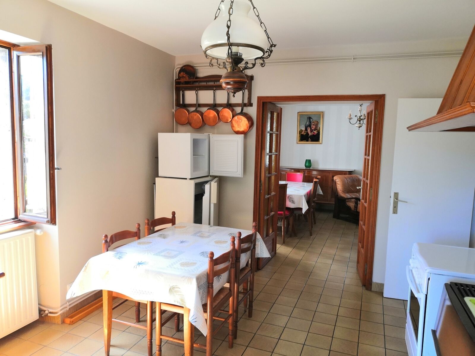 Ancienne maison de Garde Barrière - Coin repas et distribution séjour