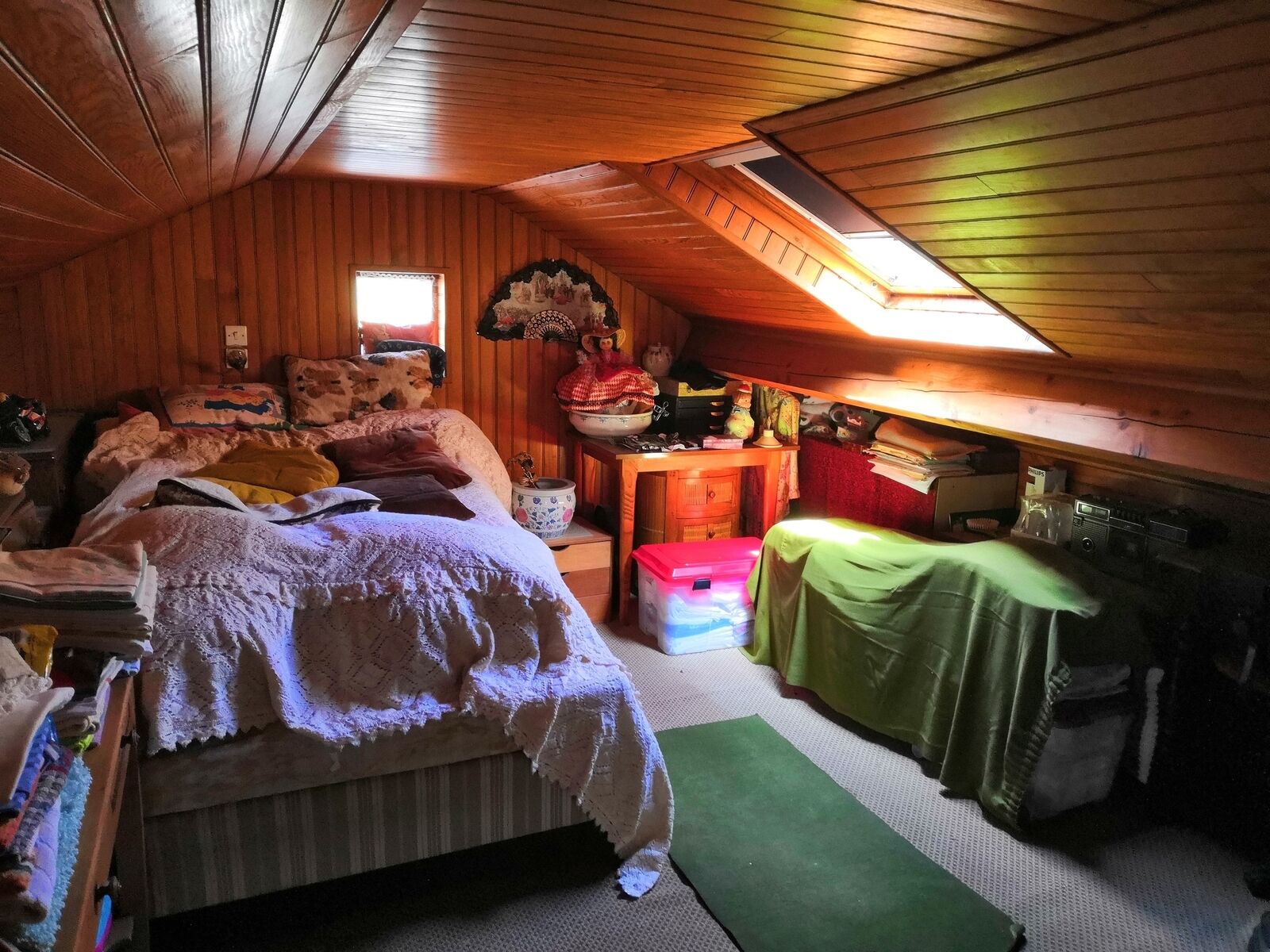 Ancienne maison de Garde Barrière - Pièce sous rampants d'environ 3 m2 habitables et davantage au sol !