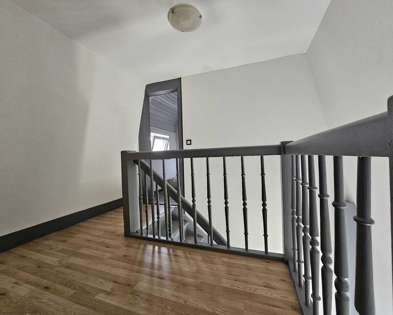 Charmante maison des mines rénovée - Dégagement 1er étage