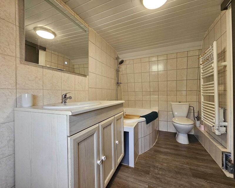 Charmante maison des mines rénovée - Salle de bain