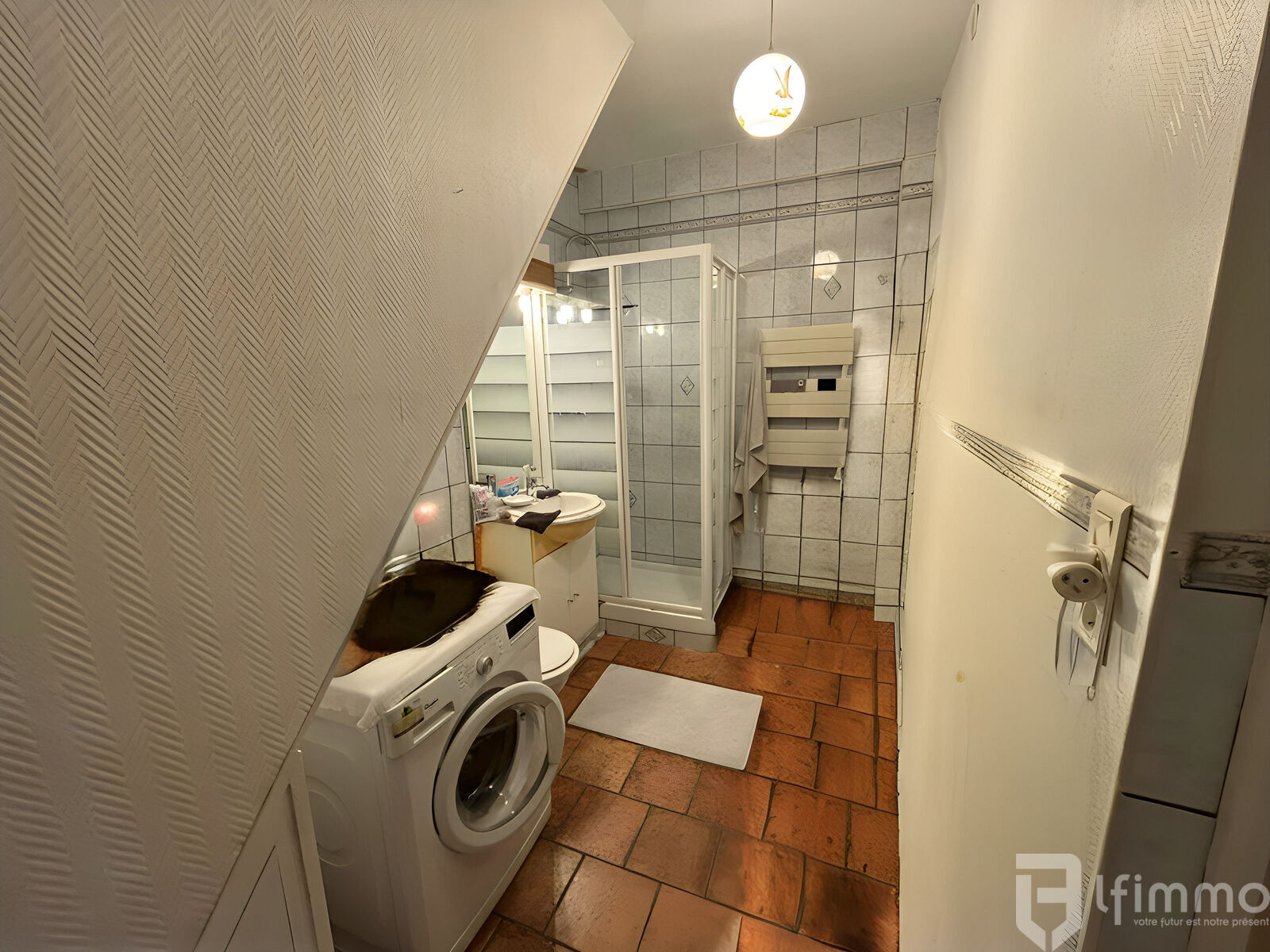 Jolie Maison pleine de charme à rénover  à Sours - Img 2441 - furniture removed - 0