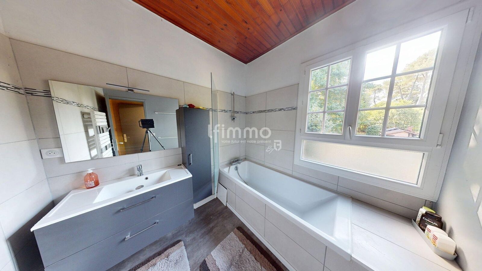 Maison familiale avec grange et vaste terrain  - Maison-familiale-08042025 164335