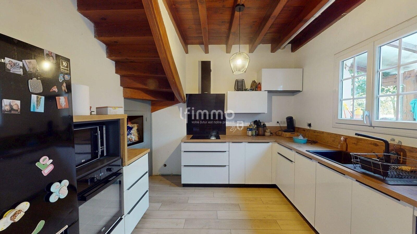 Maison familiale avec grange et vaste terrain  - Maison-familiale-08042025 163957