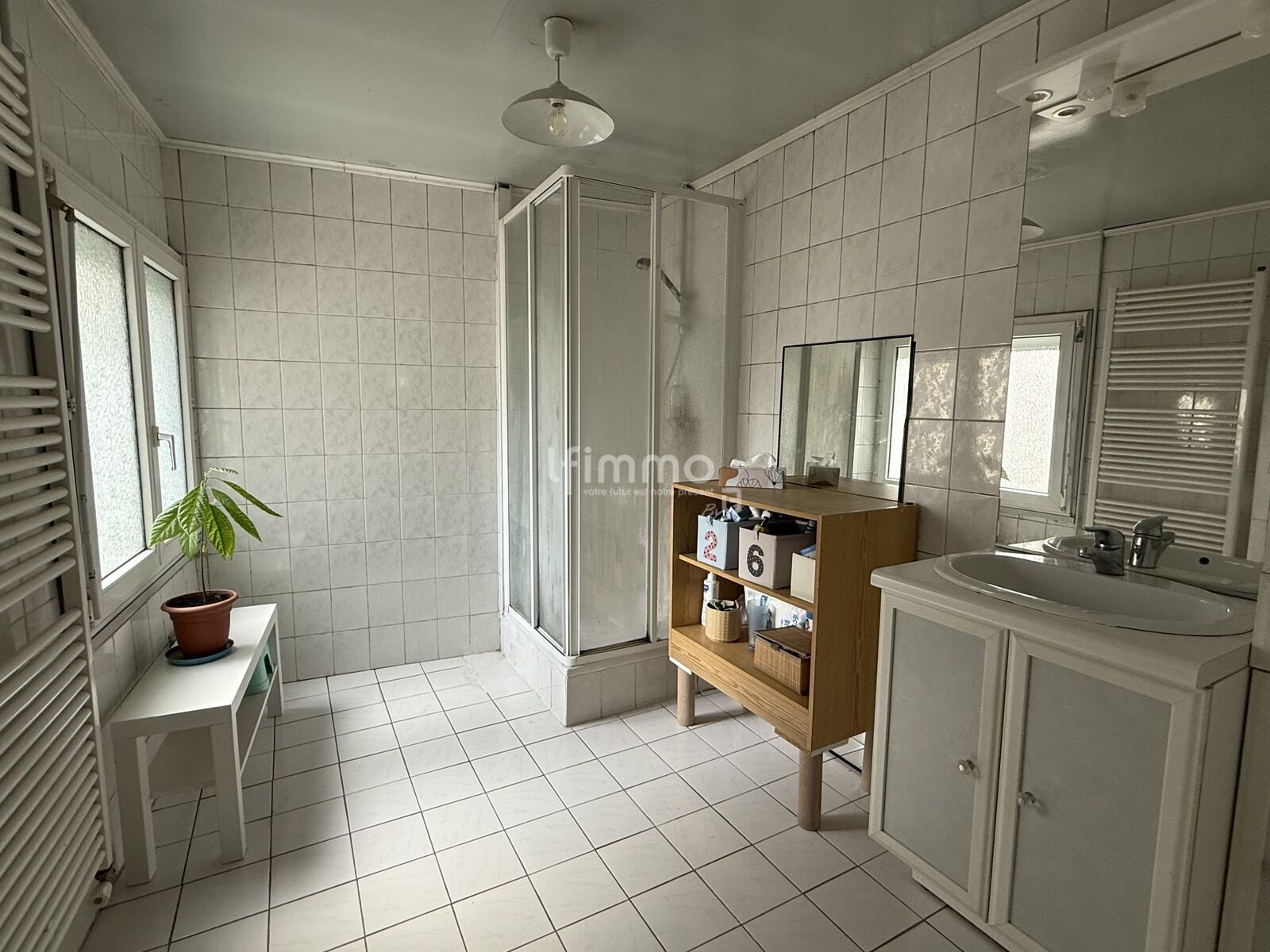 Thiais / Maison 5 pièces / Quartier La Prévoté - Salle d eau