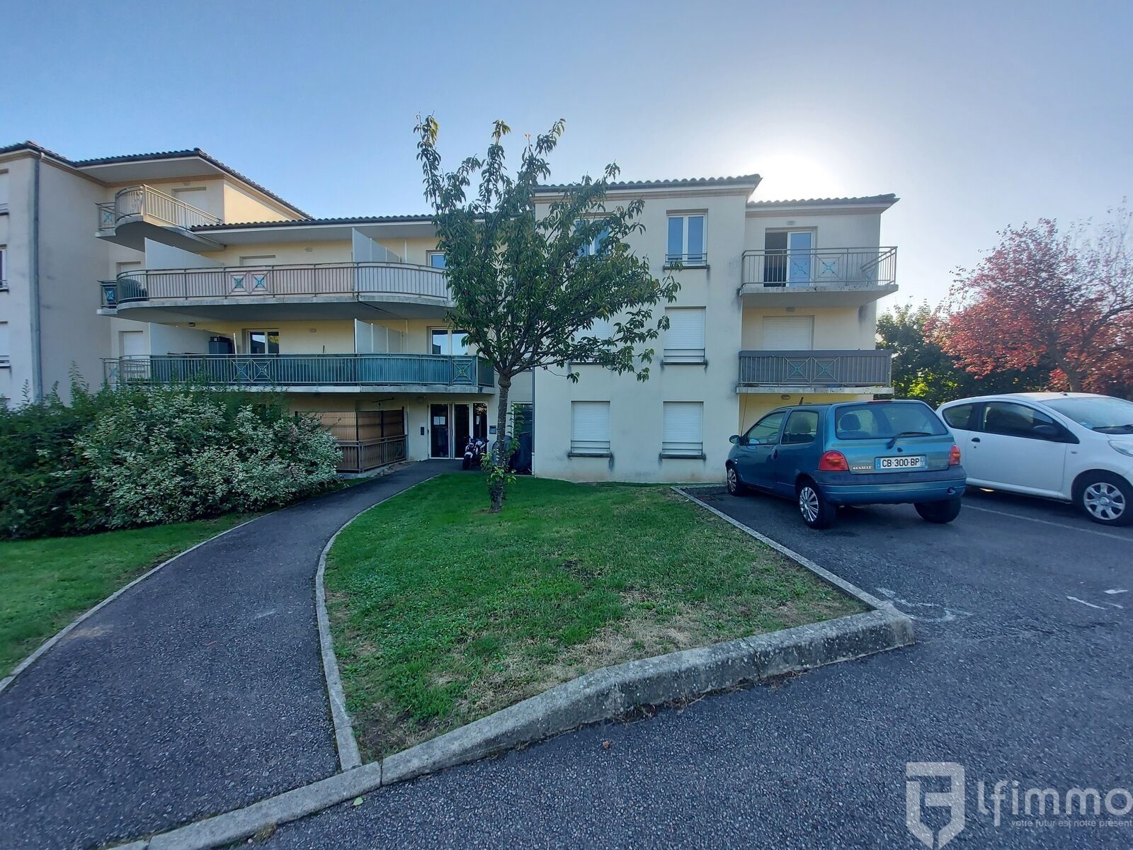 Le Creusot: idéal 1er achat ou investisseurs! - Façade avant