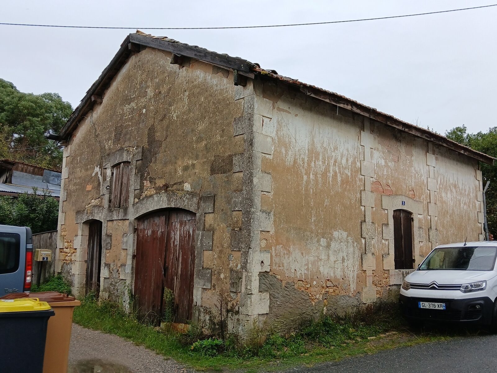 🏚️ Amoureux de la rénovation ? Ce projet est fait pour vous ! 🏡✨ - 20240926 100814