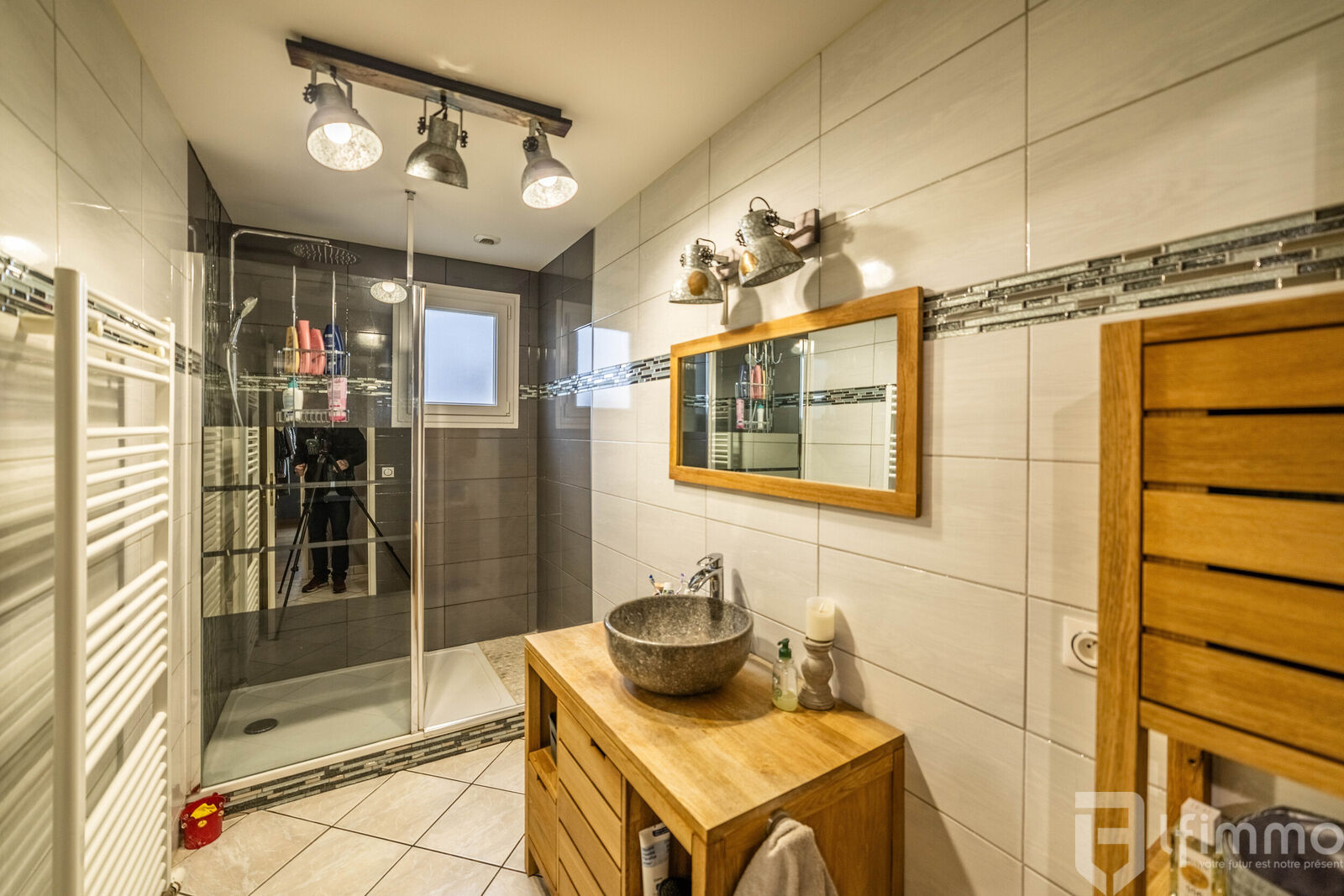 Sous Compromis : Maison de Plain-Pied, dans un Quartier Résidentiel. - 75789cc1-45f3-4cd9-bf8e-5e69df02f1c5