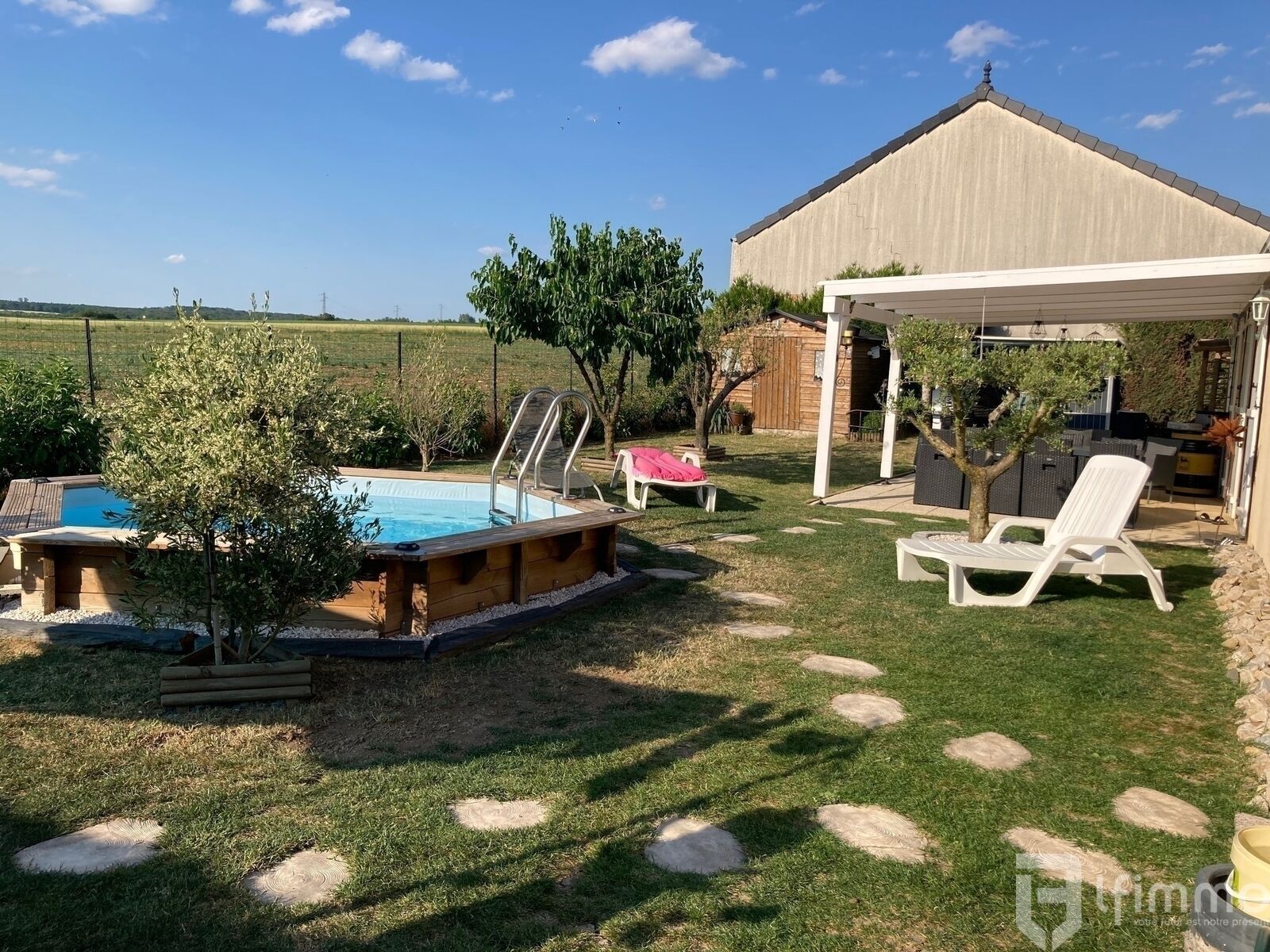 Sous Compromis : Maison de Plain-Pied, dans un Quartier Résidentiel. - 8707f86e-0577-443c-9ddf-5b8bac755dd9