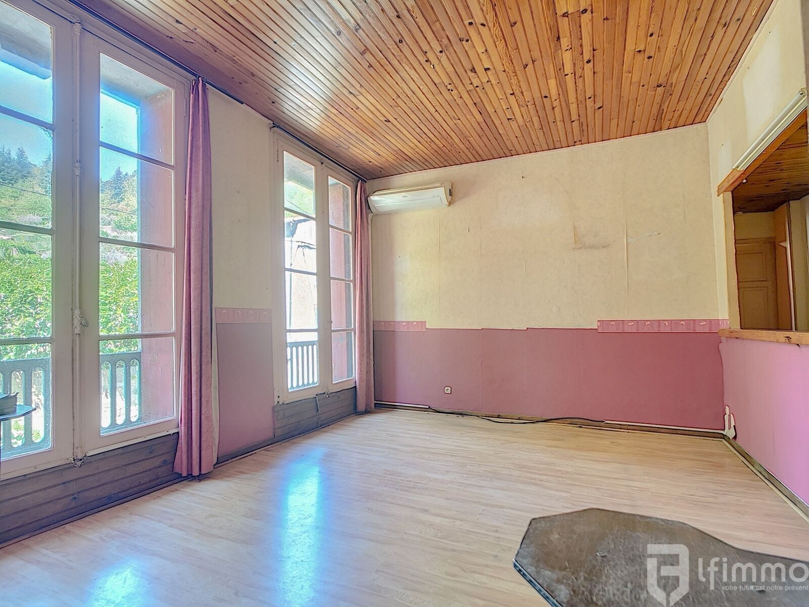 immeuble à rénover 1000 m2  - 3