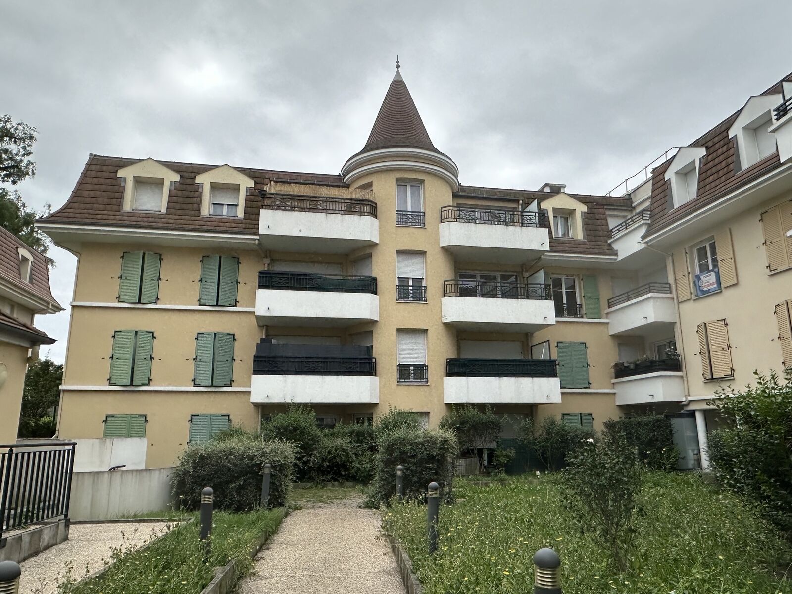 Du recent sur Vaujours - Img 0087