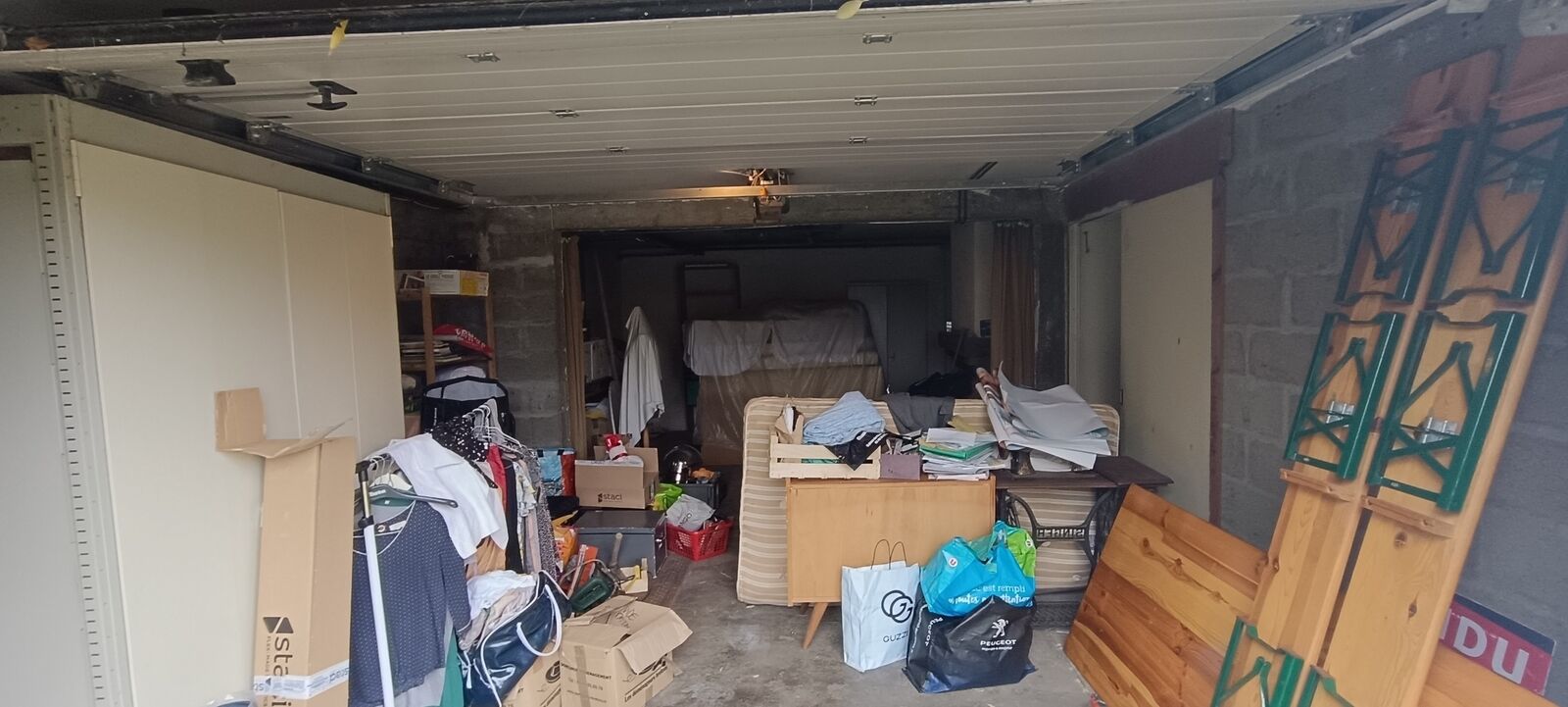 Maison 299m² au sol à rénover - Img 20241030 130207