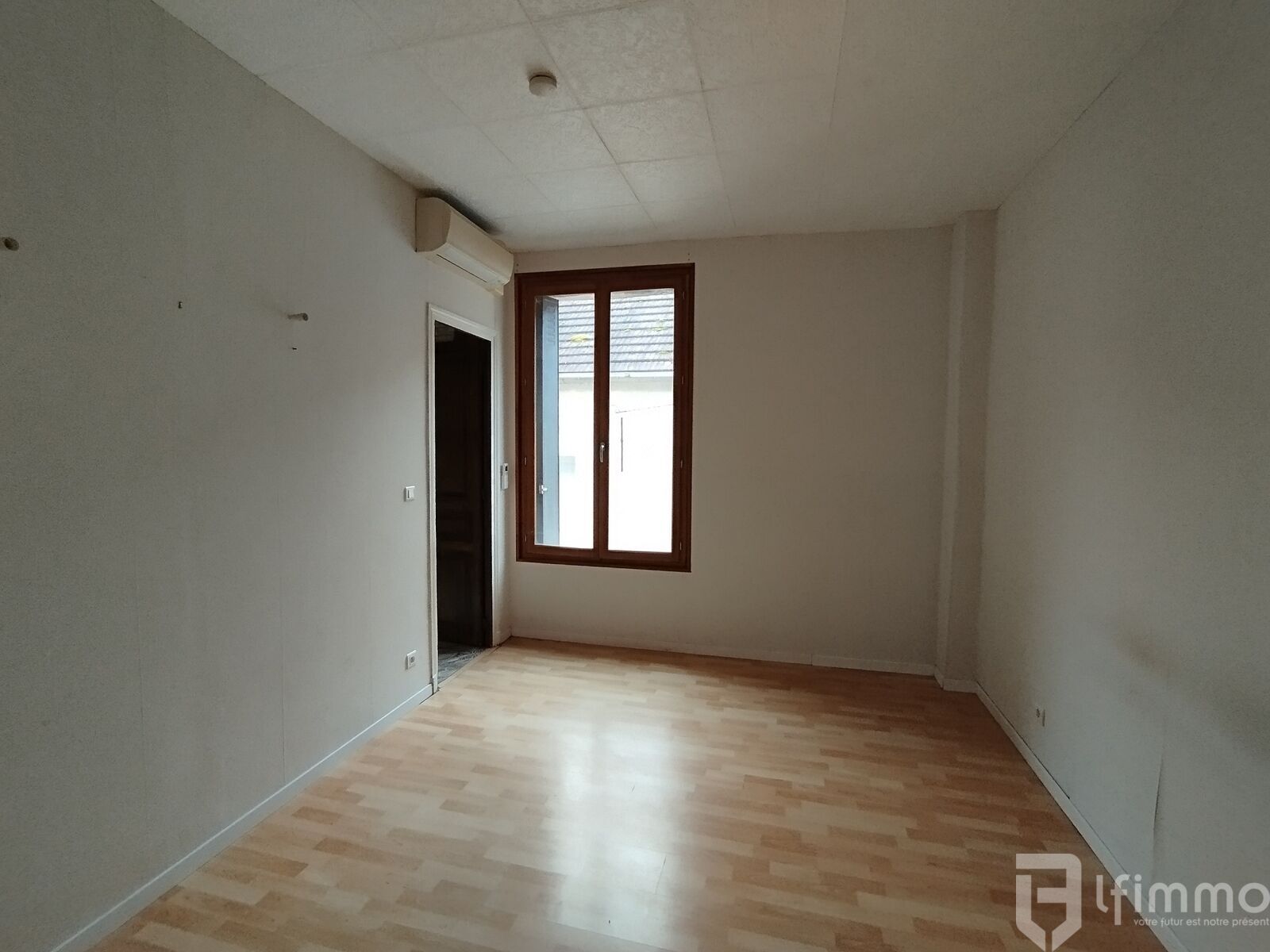 Investissement  Rentable- 2 maisons et un appartement  221 m²  - Lourdez 1
