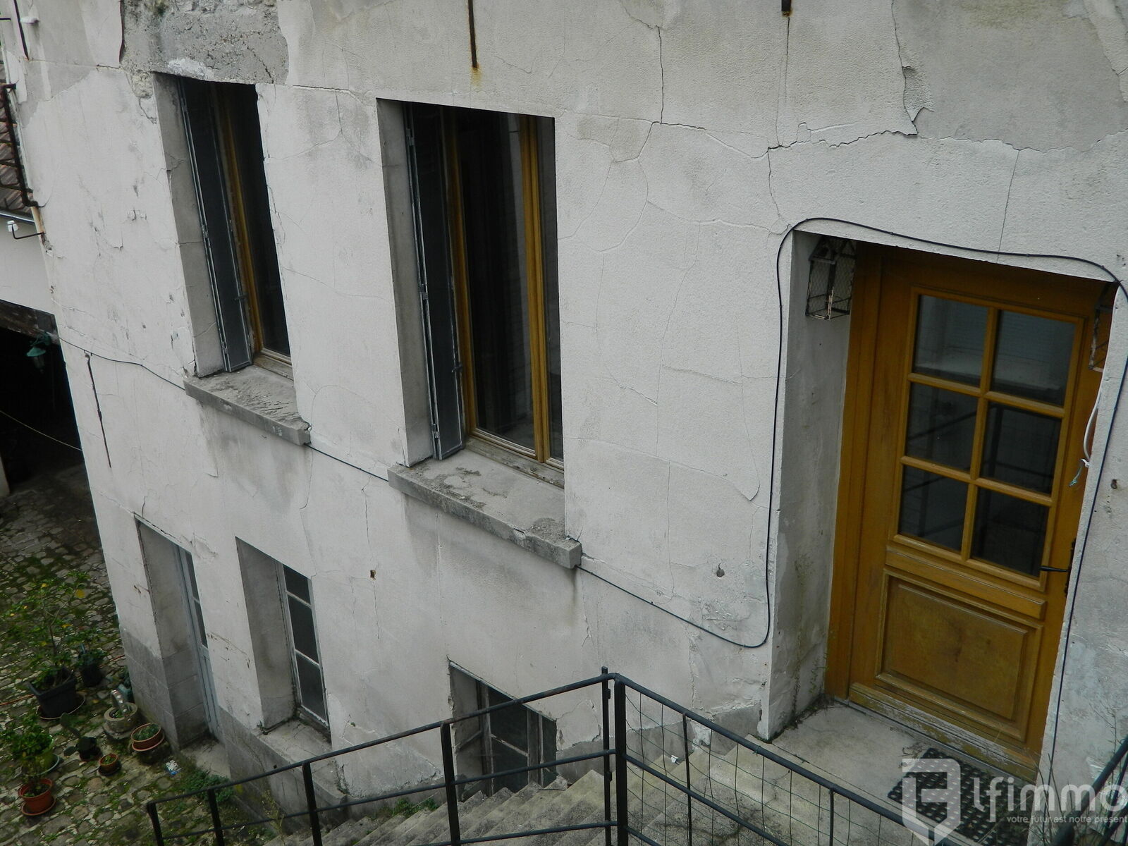 Investissement  Rentable- 2 maisons et un appartement  221 m²  - Dscn0629