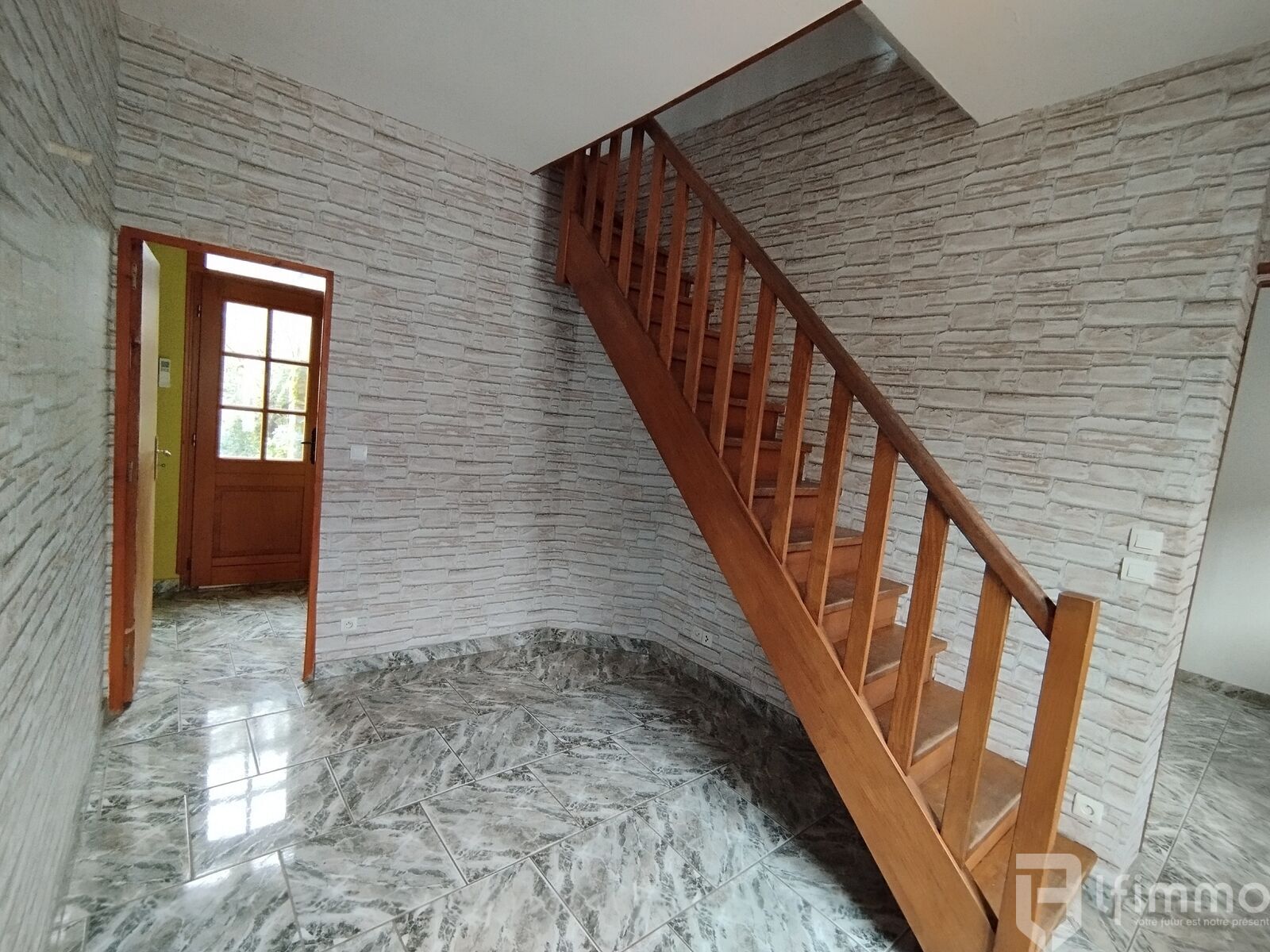 Investissement  Rentable- 2 maisons et un appartement  221 m²  - Lourdez 12