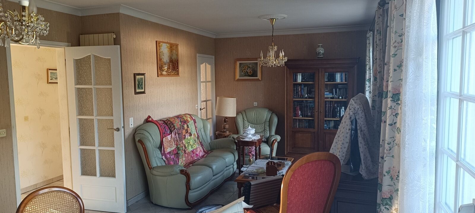 Maison 3 chambres + bureau + garage + terrasse + jardin - Img 20241004 100439