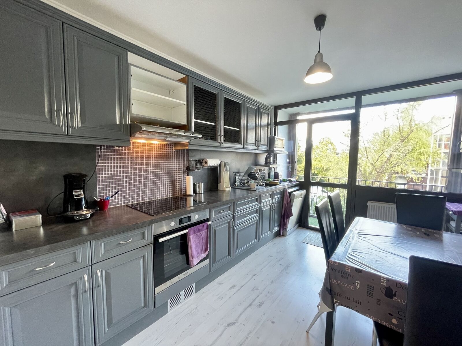 Spacieux 4 pièces dans un cadre verdoyant - Cuisine 2