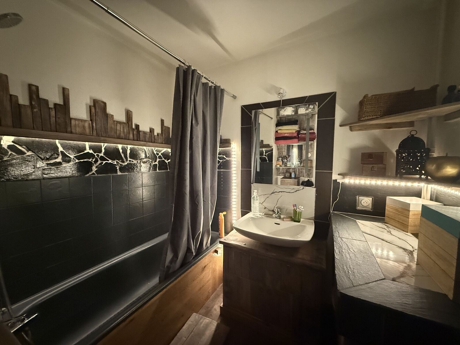 superbe F3 dans la verdure - Img 0438