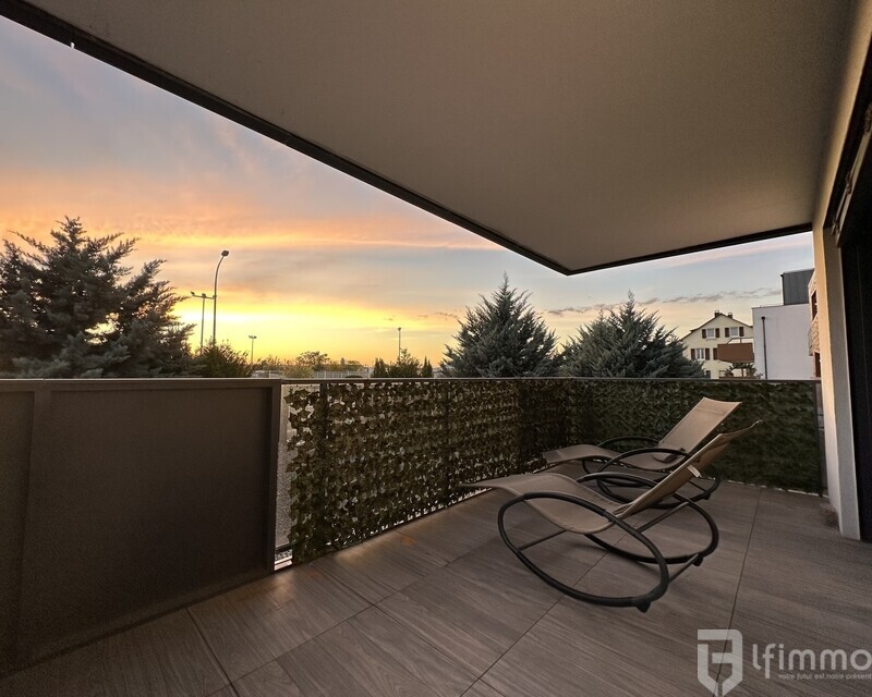 Beau F3 récent avec terrasse - Terrasse