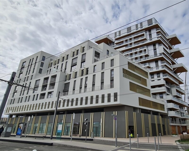 Bordeaux Appartement T2- Parking privé - Immeuble