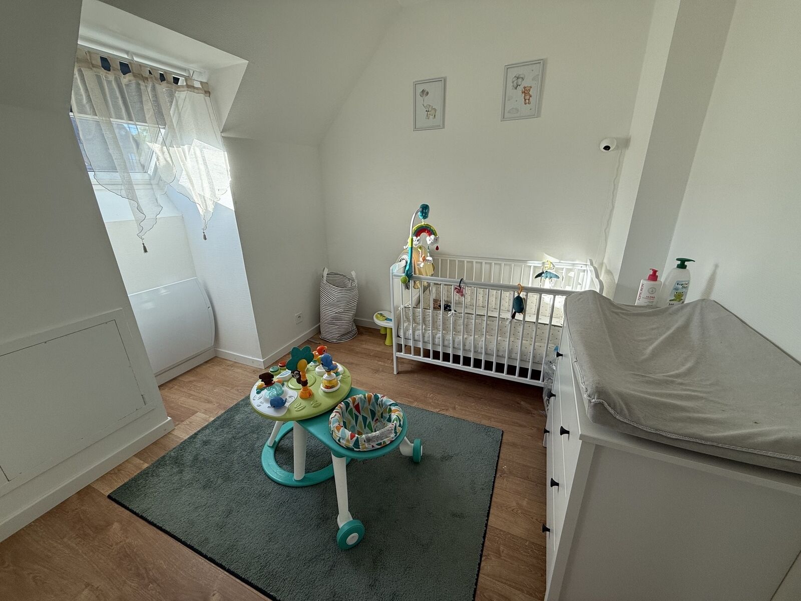 Jolie pavillon sur le Bois saint Denis - Img 0571