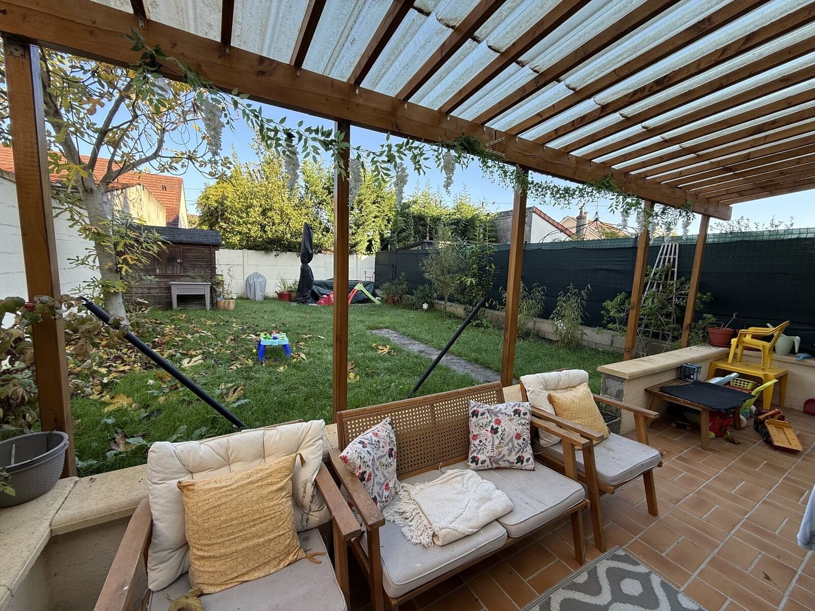 Jolie pavillon sur le Bois saint Denis - Img 0570