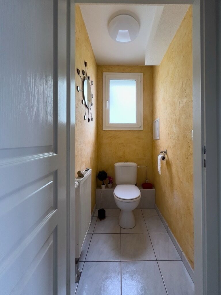 Appartement 3 pièces avec balcon, grand garage et cave - Img 20241023 193916