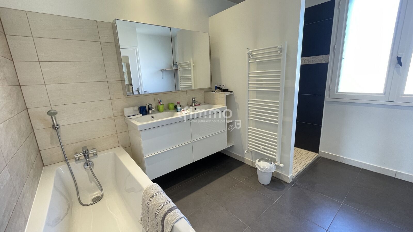 Belle villa avec 5 chambres, au calme,  jardin 765 m² - Img 6675