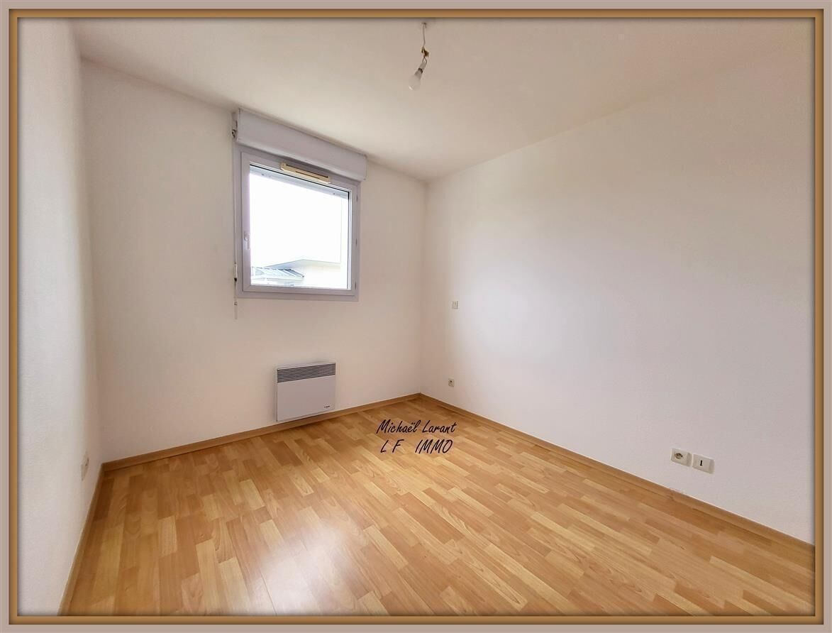 Eysines Appartement T3 avec parking et piscine - 20241023 101606-001