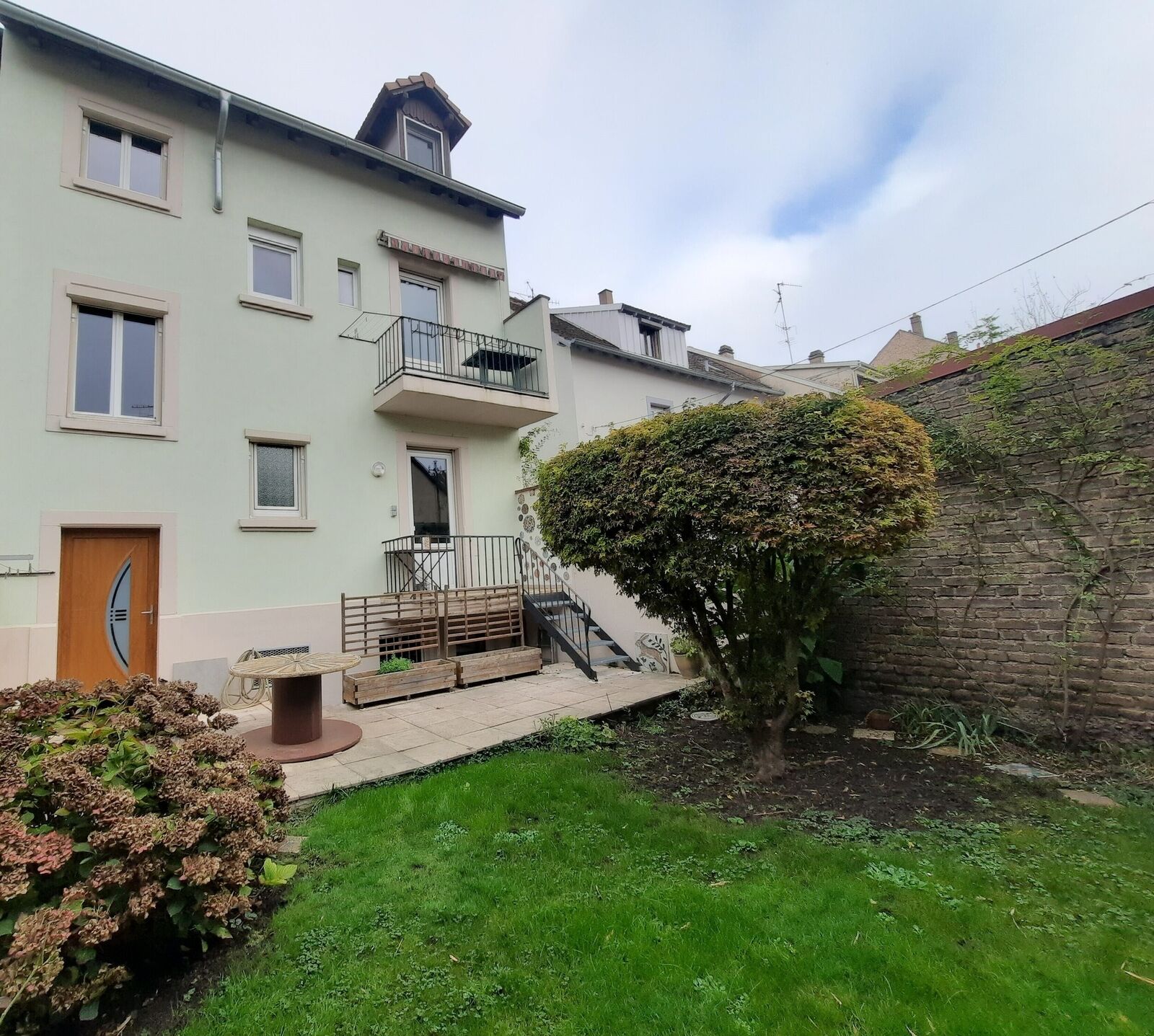 Chaleureuse maison de 7 pièces de 168 m² environ.  - 20241105 112208  2