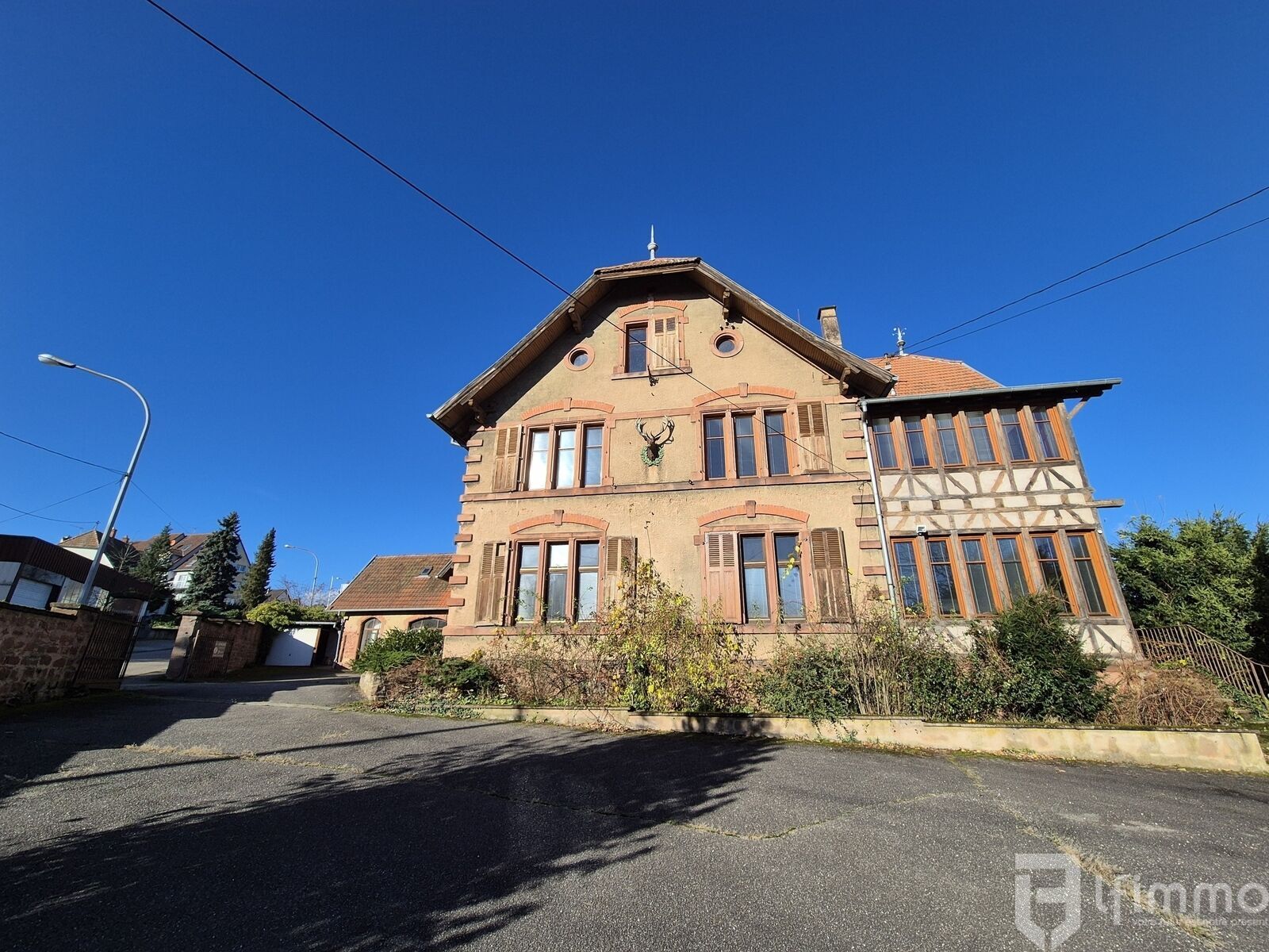 Ensemble immobilier d'environ 373 m2 sur 24.25 ares à Ingwiller.  - 20241120 125550