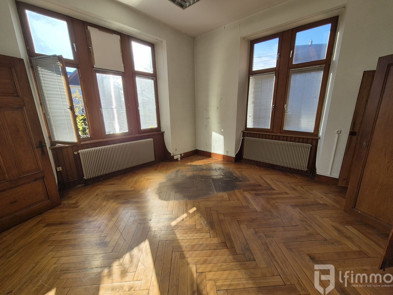 Ensemble immobilier d'environ 373 m2 sur 24.25 ares à Ingwiller.  - 20241120 125713