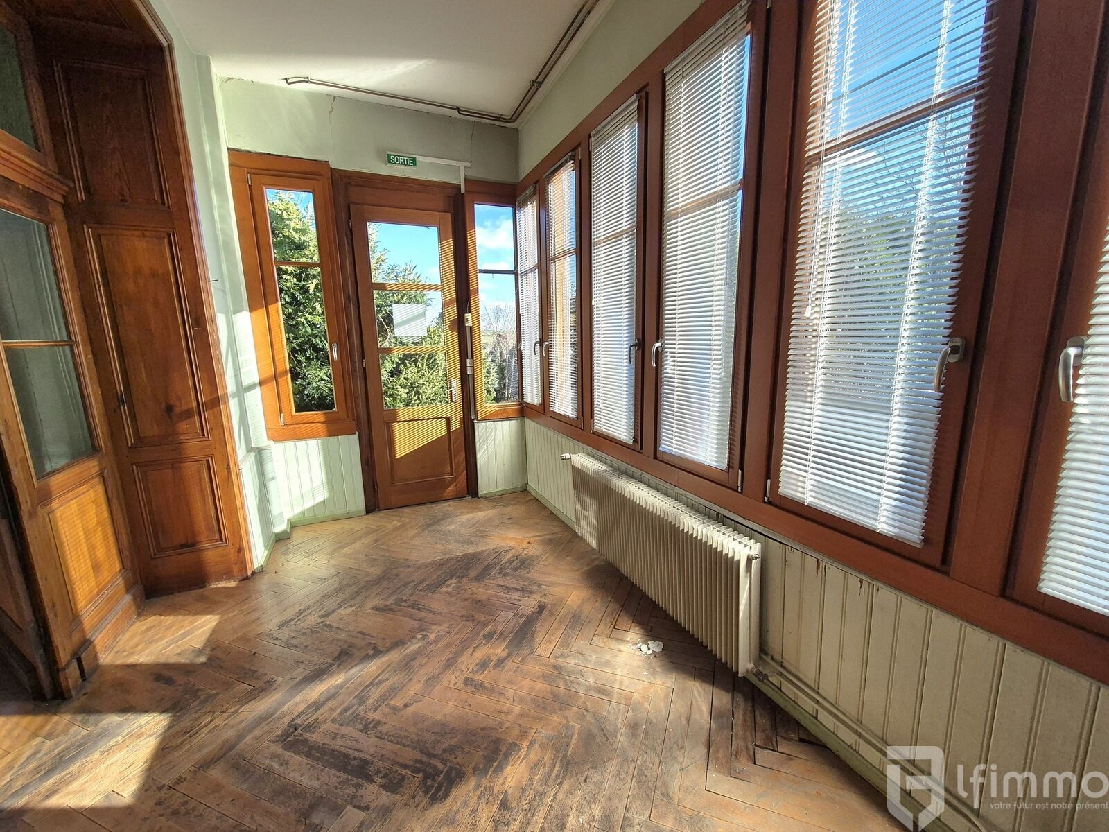 Ensemble immobilier d'environ 373 m2 sur 24.25 ares à Ingwiller.  - 20241120 125749