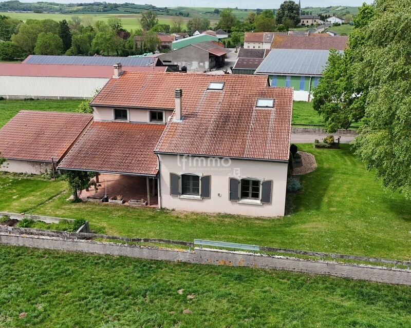 Maison Familiale, dans les Plaines Mosellanes. - Drone nouveau 1