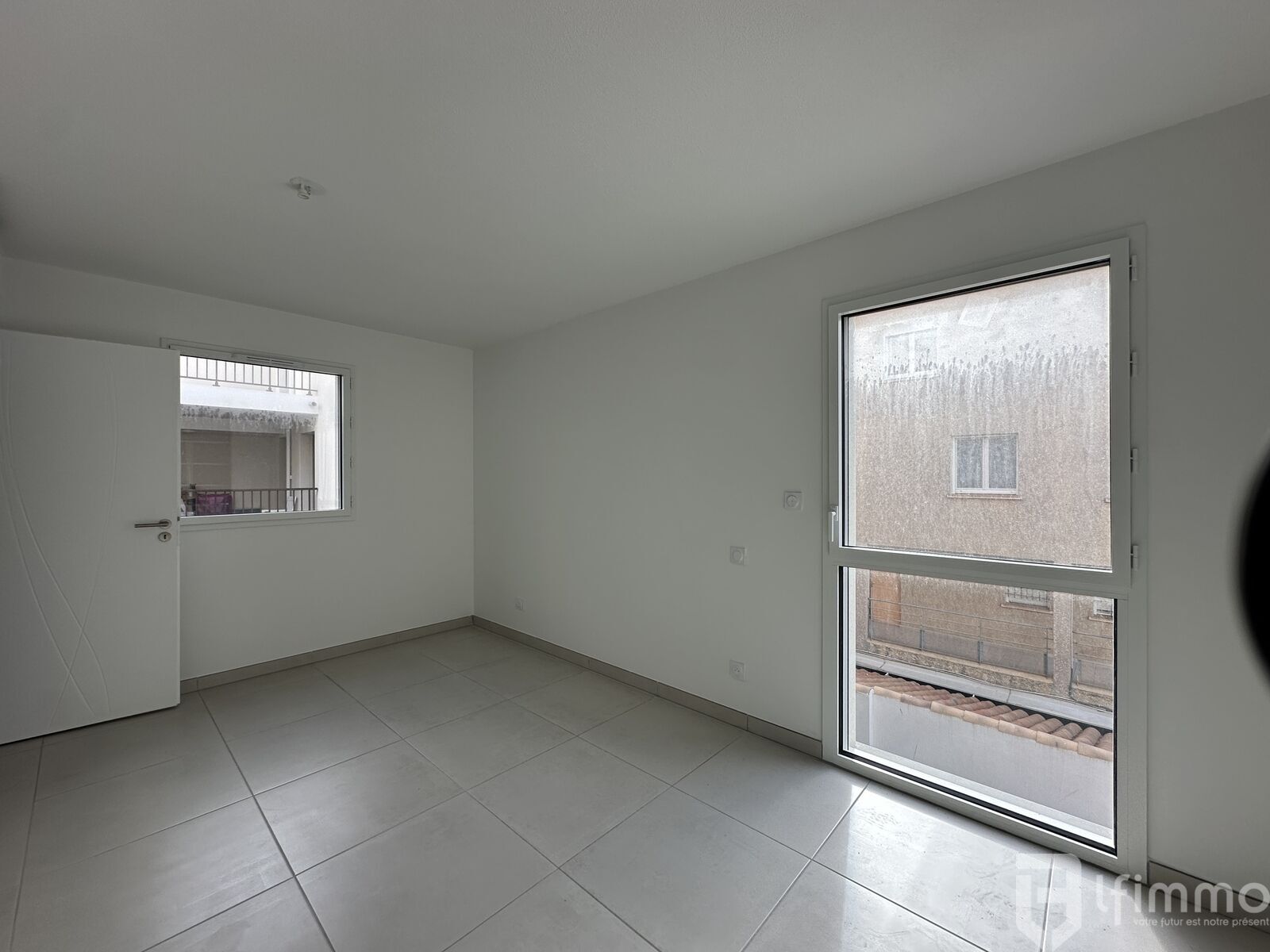 Appartement T2 en front de mer avec terrasse - Img 3001